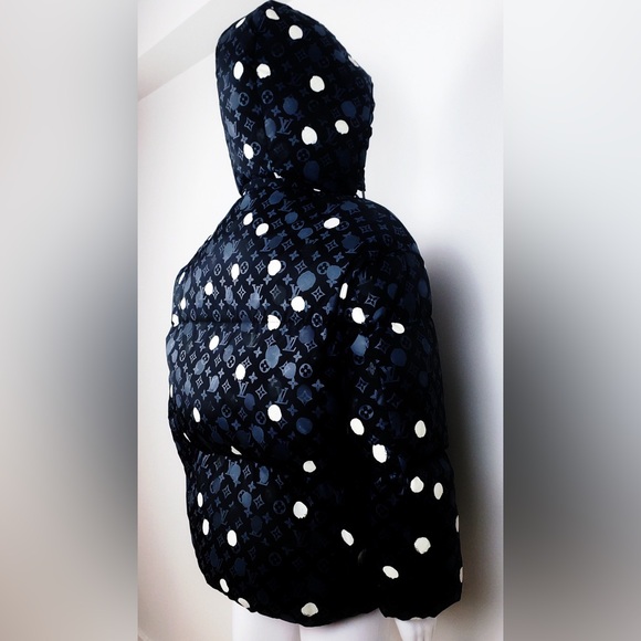 LOUIS VUITTON x YAYOI KUSAMA Monogram Black White Polka Dots Puffer Down Jacket - Picture 9 of 16